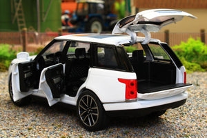 QXT2401016W QY 1:32 Scale Range Rover 50th Anniversary version in White with lights and sound