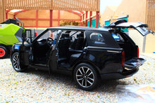 Load image into Gallery viewer, QXT2401184K QY 1:24 Scale Range Rover SV 2022 Version in black with lights and sound