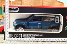 Load image into Gallery viewer, QXT2403214B QY 1:24 Scale Land Rover Defender 110 Outdoor Edition with Accessories in Blue
