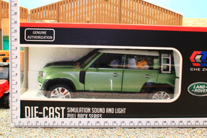 QXT2403214G QY 1:24 Scale Land Rover Defender 110 Outdoor Edition with Accessories in Green