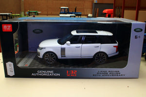 QY 1:32 Scale Range Rover 50th Anniversary version in White with lights and sound (Number 1 of 2) Box not 100%