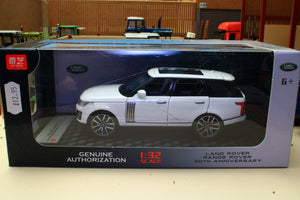 QY 1:32 Scale Range Rover 50th Anniversary version in White with lights and sound (Number 2 of 2) Box not 100%