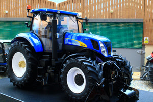 R30126132ScaleROSNewHollandT7070TractorREVPIC11