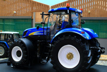 Load image into Gallery viewer, R30126132ScaleROSNewHollandT7070TractorREVPIC4