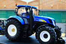 Load image into Gallery viewer, R30126132ScaleROSNewHollandT7070TractorREVPIC9