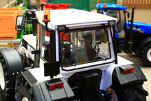 Load image into Gallery viewer, R302099 ROS 1:32 Scale Lamborghini 1706 Second Generation 4WD Tractor in white