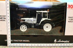 R302099 ROS 1:32 Scale Lamborghini 1706 Second Generation 4WD Tractor in white
