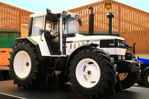 R302099 ROS 1:32 Scale Lamborghini 1706 Second Generation 4WD Tractor in white