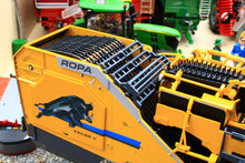 Load image into Gallery viewer, R602595 ROS Ropa Keiler II Trailed 2-Row Potato Harvester