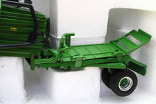 Load image into Gallery viewer, R602618 ROS 1:32 Scale Krone BigPack HDP II 1290 VC Large Square Baler with Bale Collector