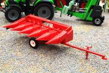 Load image into Gallery viewer, REP131R Replicagri 1:32 IH Corn Header with Trailer