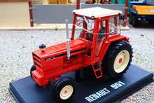 Load image into Gallery viewer, REP148 Replicagri 1:32 Scale Renault 951 2WD Tractor