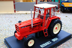 REP148 Replicagri 1:32 Scale Renault 951 2WD Tractor