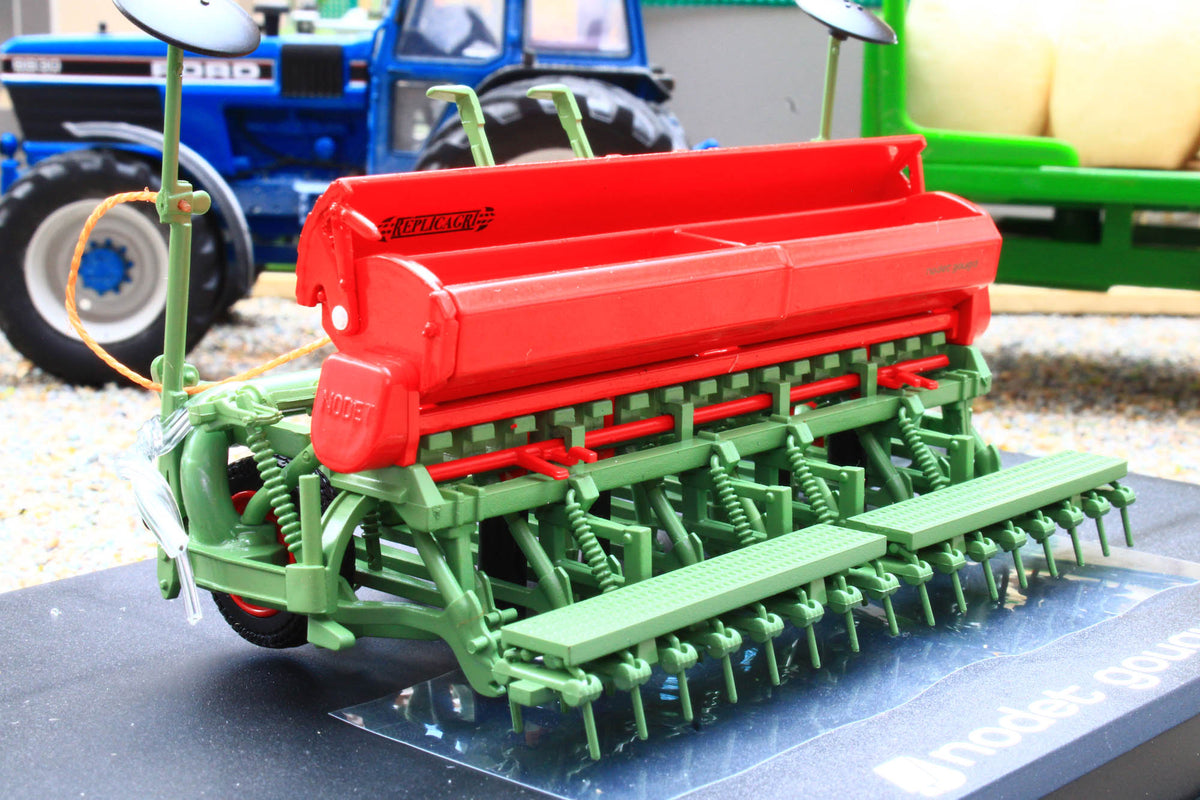 ERPICE A RULLO DENTATO AMAZONE RE30 1:32 Replicagri Mezzi Agricoli e ERPICE A RULLO DENTATO AMAZONE RE30 1:32 Replicagri Mezzi Agricoli e