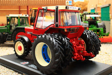 Load image into Gallery viewer, REPACA2021 Replicagri 1:32 Scale International 1056XL with removable duals and driver figure