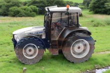 Load image into Gallery viewer, ROS30119 ROS 1:32 Scale Lamborghini R3 EVO 100 4WD Tractor