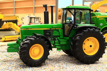 Load image into Gallery viewer, SCH00025 Schuco John Deere 4955 (1988-1989) Limited Edition