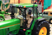 Load image into Gallery viewer, SCH07887 Schuco John Deere 7700 Tractor