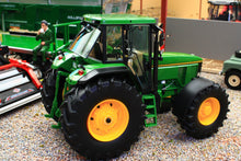 Load image into Gallery viewer, SCH07887 Schuco John Deere 7700 Tractor