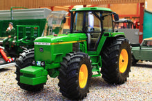 Load image into Gallery viewer, SCH07889 Schuco John Deere 4960 Tractor