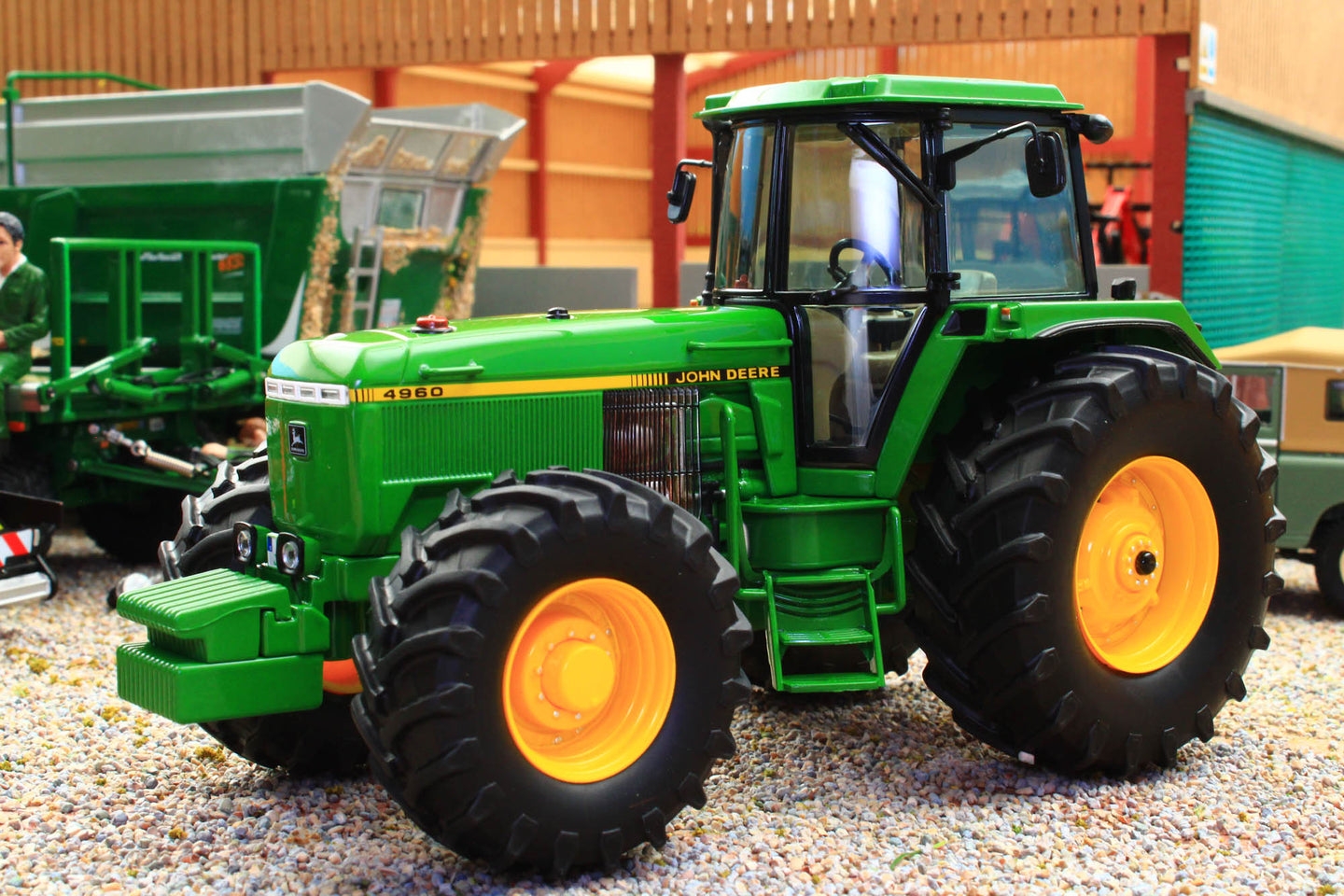 Schuco - 1:32 John Deere 7520 with cabin Traktör - 6.306,25 TL - 3.783 Schuco - 1:32 John Deere 7520 with cabin Traktör - 6.306,25 TL - 3.783