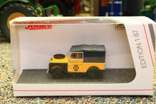 Load image into Gallery viewer, SCH87U00047 Schuco 1:87 Scale Land Rover 88 AA Version
