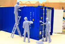 Load image into Gallery viewer, PYOS137 Figure Set 1:32 Scale - 3 x Decorators with Accessories (Requires Painting)