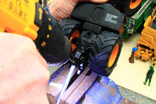 Load image into Gallery viewer, BT3091 Replacement Hitch Pin Kit for Britains Tractors