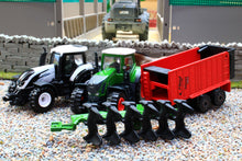 Load image into Gallery viewer, SIM503A Majorette 187 Scale 4 Piece Fendt and Valtra Set with Trailer and Plough