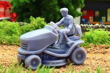 Load image into Gallery viewer, PYOS157 Figure Set 1:32 Scale - Man on Ride-on Lawn Mower (Requires Painting)