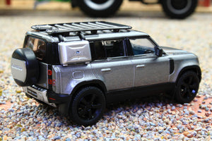 TAR64G020GY TARMAC WORKS 1:64 Scale Land Rover Defender 110 in grey