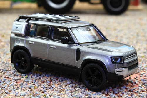 TAR64G020GY TARMAC WORKS 1:64 Scale Land Rover Defender 110 in grey