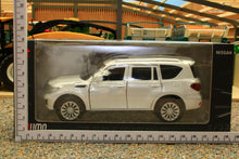 Load image into Gallery viewer, TAY32115013 Tayumo 1:32 Scale Nissan Patrol 4x4 vehicle in white with lights and sound
