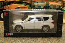 Load image into Gallery viewer, TAY32115013 Tayumo 1:32 Scale Nissan Patrol 4x4 vehicle in white with lights and sound