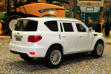Load image into Gallery viewer, TAY32115013 Tayumo 1:32 Scale Nissan Patrol 4x4 vehicle in white with lights and sound