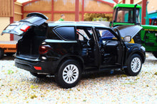 Load image into Gallery viewer, TAY32115014 Tayumo 1:32 Scale Nissan Patrol in Black Y62 4x4