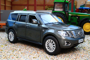 TAY32115015 Tayumo 1:32 Scale Nissan Patrol in Grey Y62 4x4