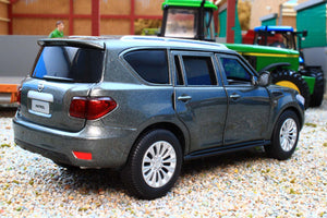 TAY32115015 Tayumo 1:32 Scale Nissan Patrol in Grey Y62 4x4