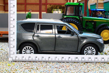 Load image into Gallery viewer, TAY32115015 Tayumo 1:32 Scale Nissan Patrol in Grey Y62 4x4