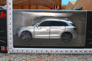 TAY32140024 TAYUMO 132 Scale Audi Q5 in Silver