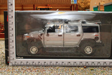 Load image into Gallery viewer, TAY32160011 TAYUMO 1:32 Scale Hummer H2 in Silver with lights and sound