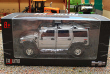 Load image into Gallery viewer, TAY32160011 TAYUMO 1:32 Scale Hummer H2 in Silver with lights and sound