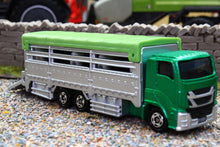 Load image into Gallery viewer, TCAX798323 TOMY Small Scale Lorry Cattle Transporter with Cows