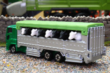 Load image into Gallery viewer, TCAX798323 TOMY Small Scale Lorry Cattle Transporter with Cows