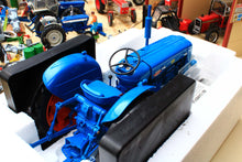 Load image into Gallery viewer, UH2640 Unversal Hobbies 1:16th Scale Fordson Power Major EX-DISPLAY