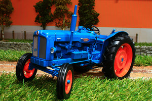 UH2640 Unversal Hobbies 1:16 Scale Fordson Power Major