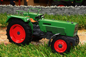 Uh5270 Universal Hobbies Fendt Farmer 3S Tractor Tractors And Machinery (1:32 Scale)