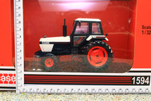 Load image into Gallery viewer, UH5361 Universal Hobbies 1:32 Scale Case IH 1594 2WD Tractor (1983-1985)