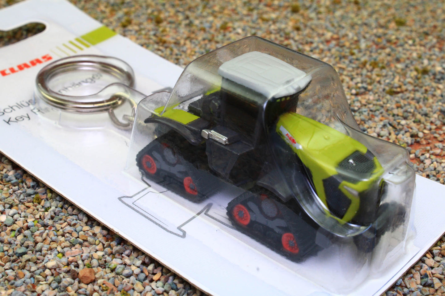 UH5889 Universal Hobbies Claas Xerion 12.650 Terra Trac Keyring