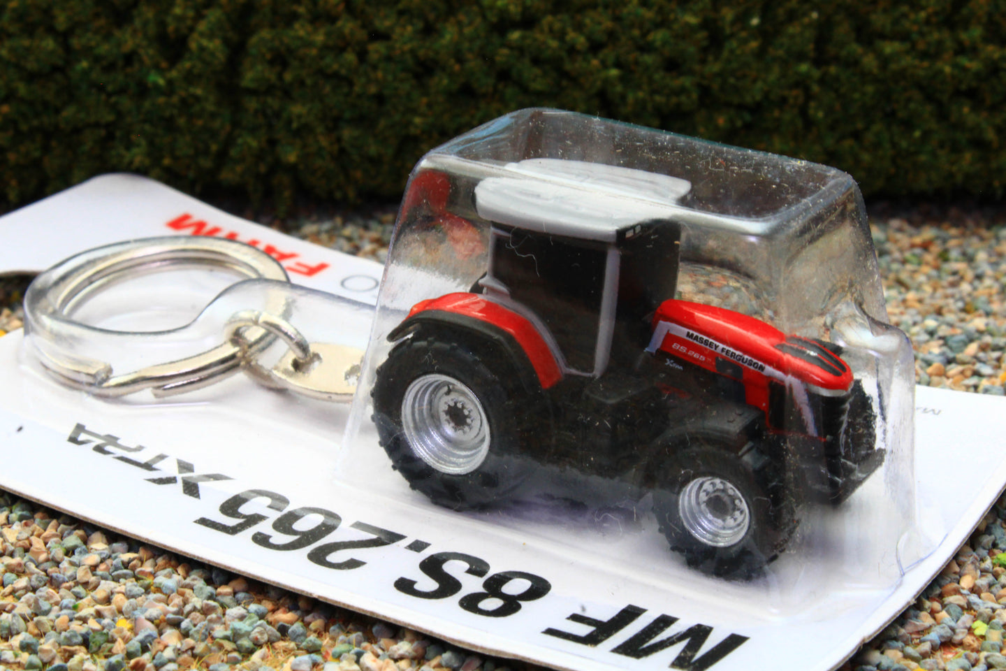 UH5904 Universal Hobbies Massey Ferguson 8S.265 Xtra 4WD Tractor Keyring